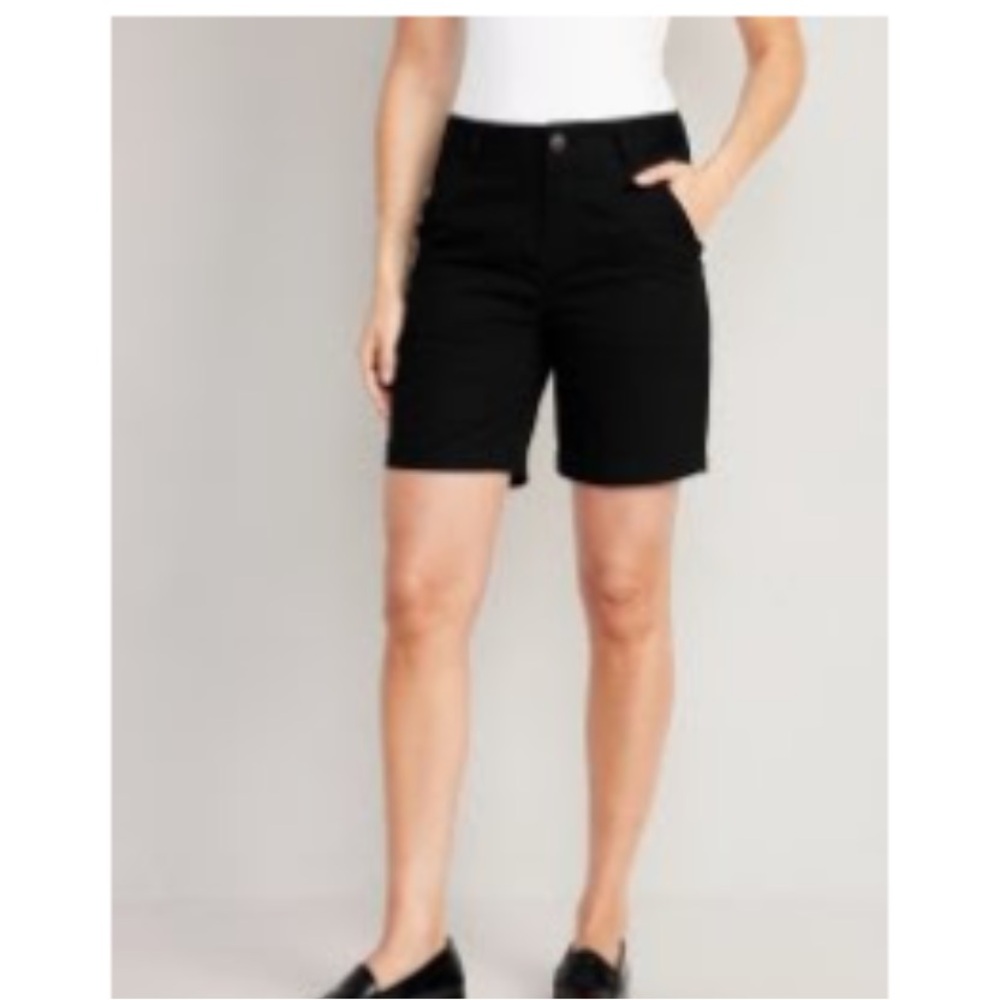 Old Navy Women's High Rise Black Bermudas